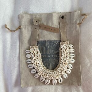Brand NWT Twig & Twine Cowrie Collar Necklace